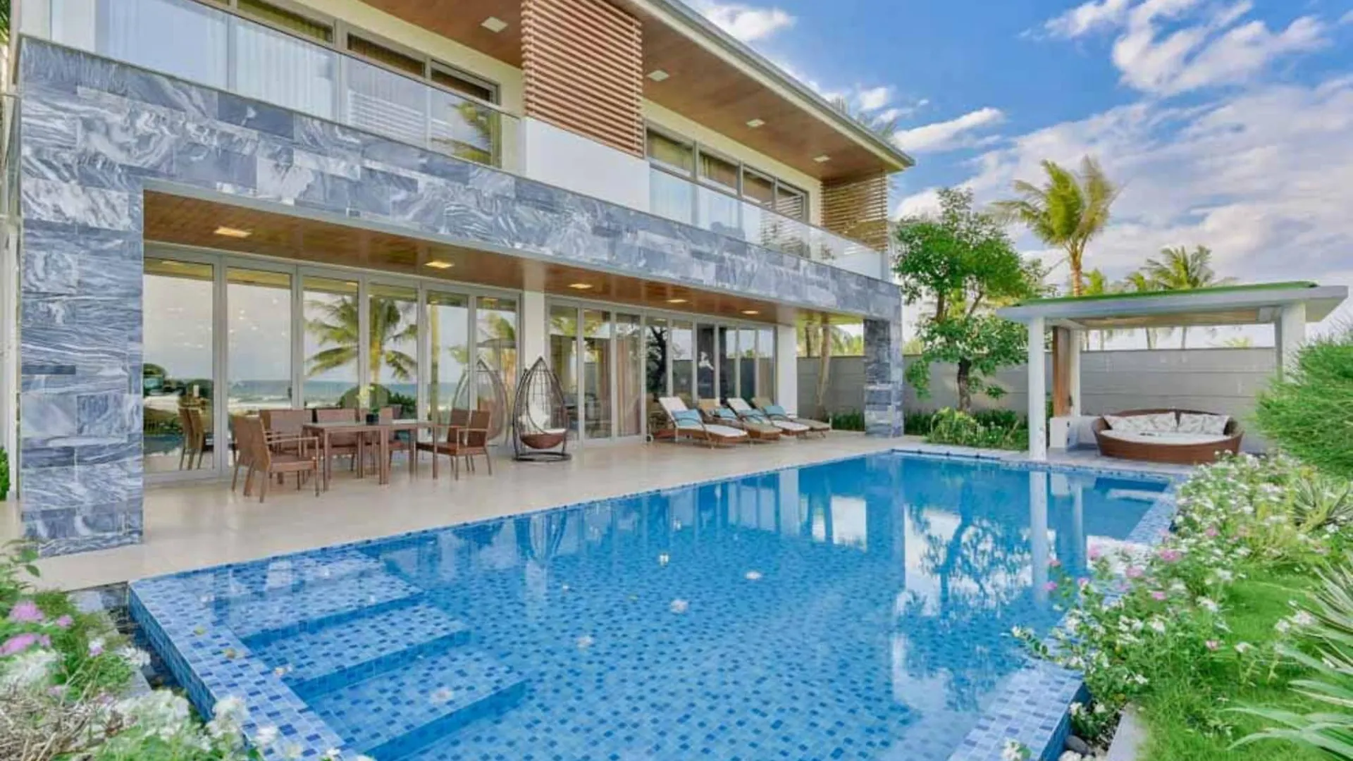 Asana Ocean Resort & Spa Danang