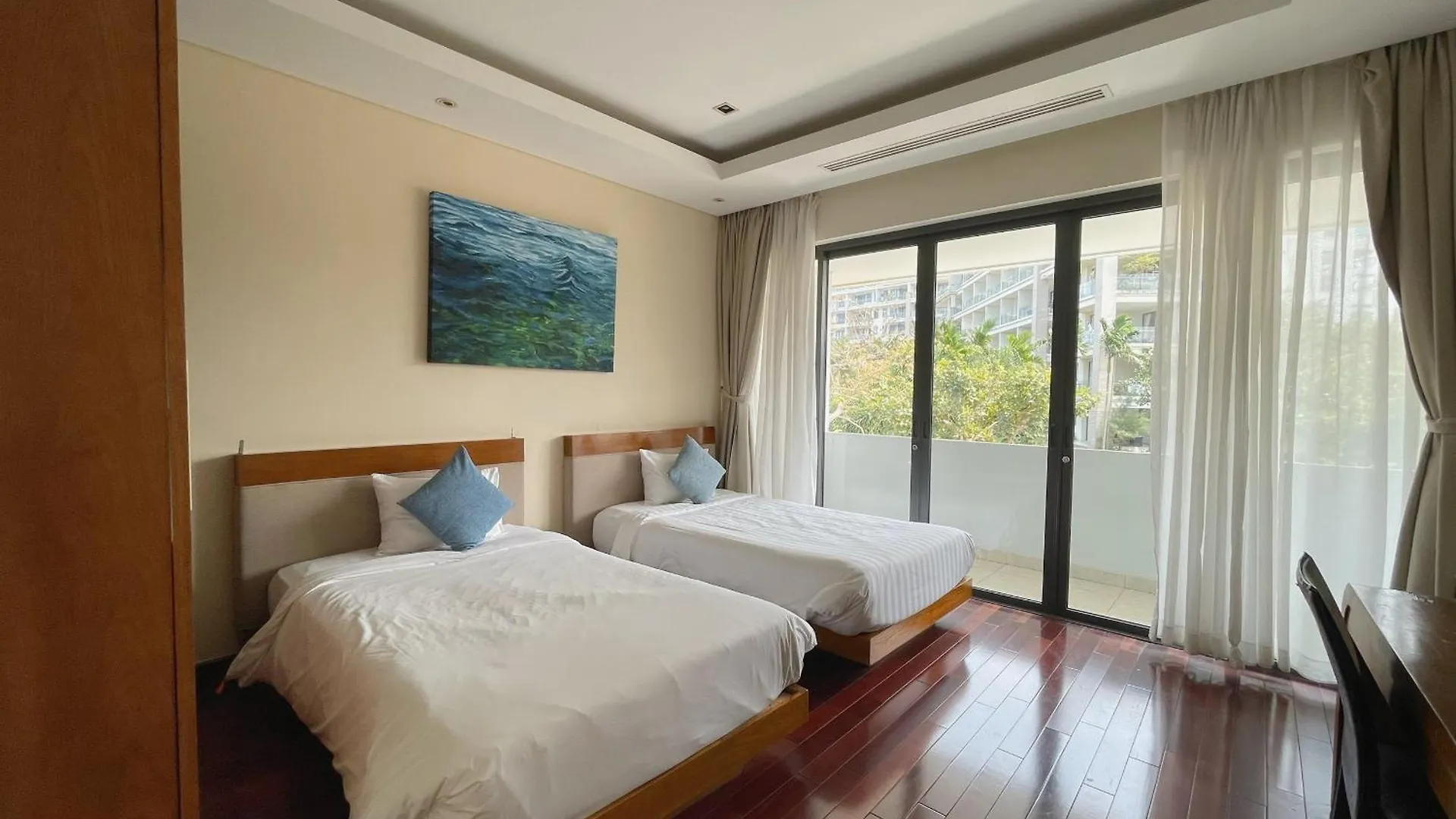 Asana Ocean Resort & Spa Danang  Da Nang