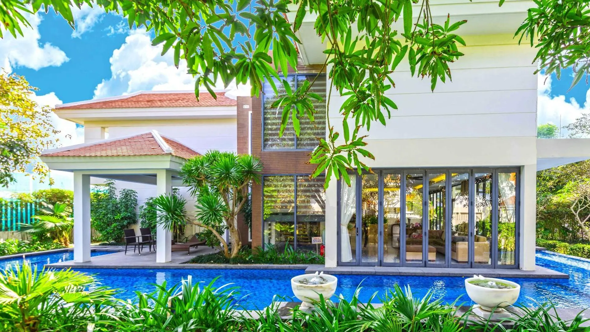 Asana Ocean Resort & Spa Danang