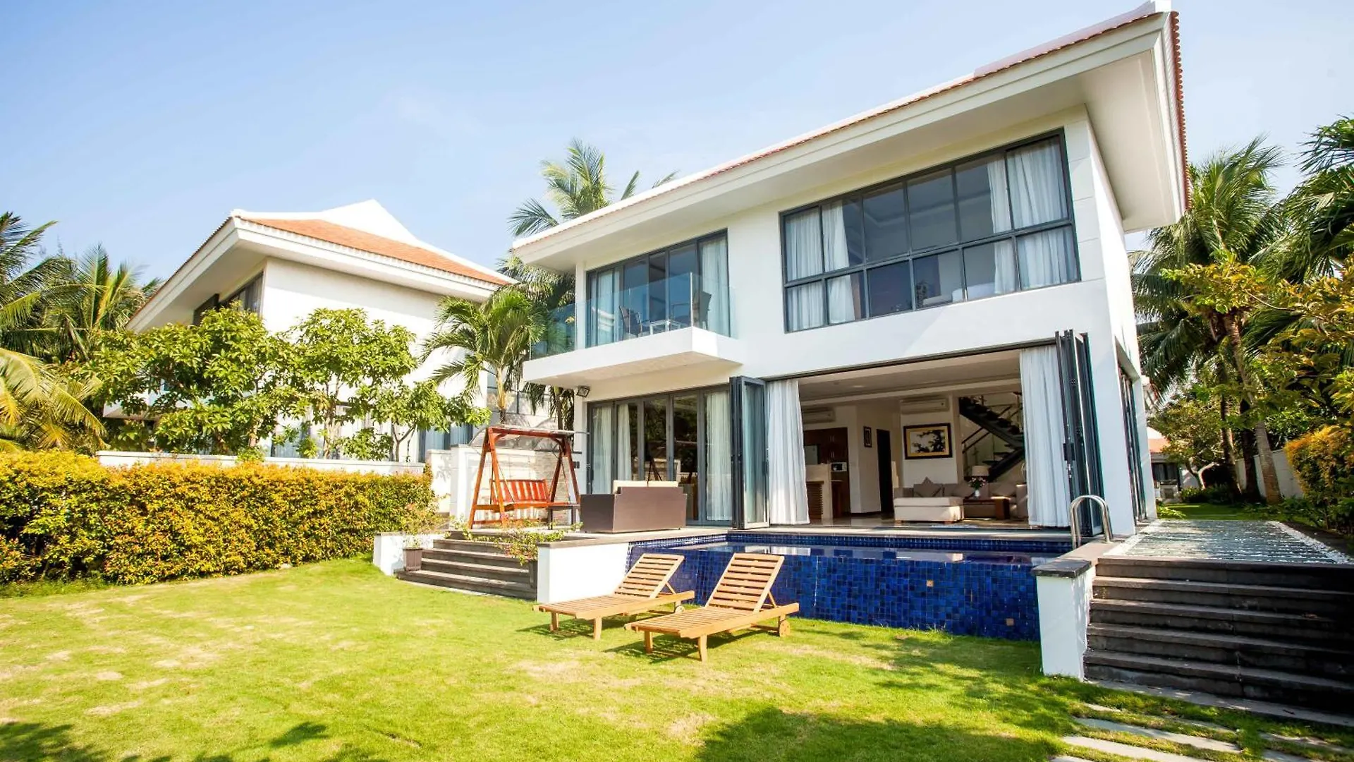 Asana Ocean Resort & Spa Danang  Da Nang