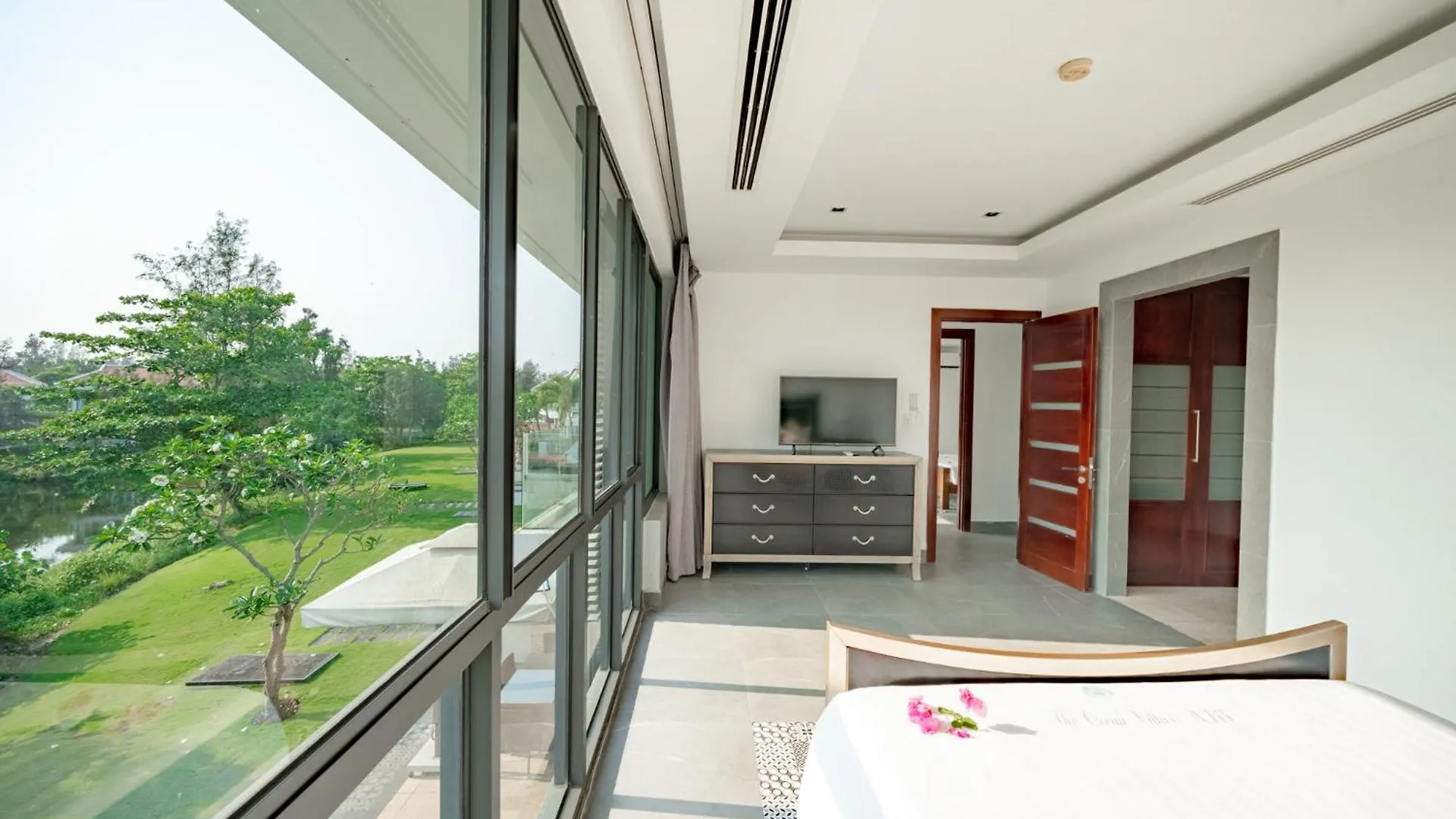 Asana Ocean Resort & Spa Danang 5*, Da Nang